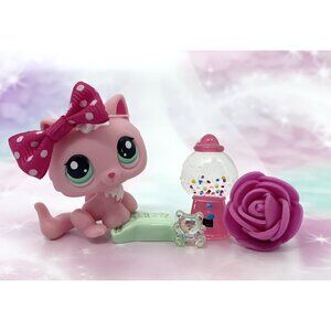 Authentic Littlest Pet Shop # 2575 Pink White Baby Kitten Cat Aqua Green Eyes